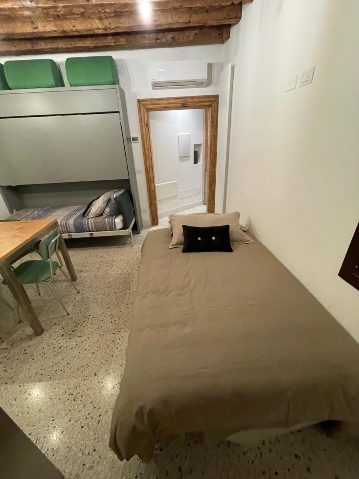 Remer Suites Venecia Habitación foto